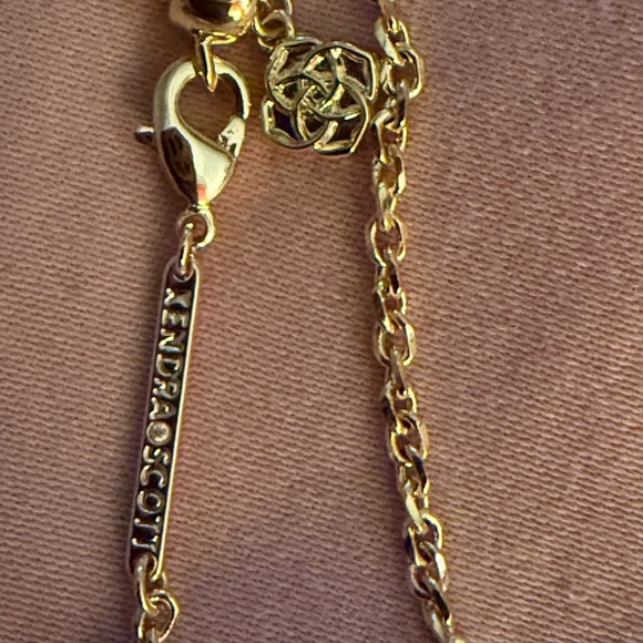 Kendra Scott Cailin Gold Necklace with Clear Pendant - Picture 4 of 6